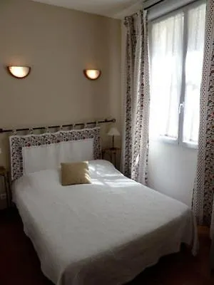 Anne de la Maison Blanche Avignon France